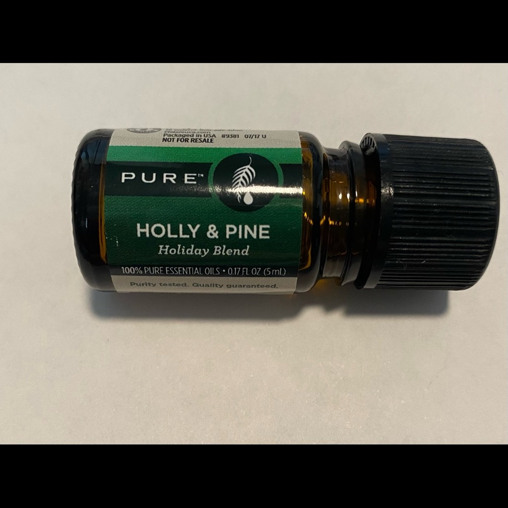 Pure essential oil holly & pine NEW